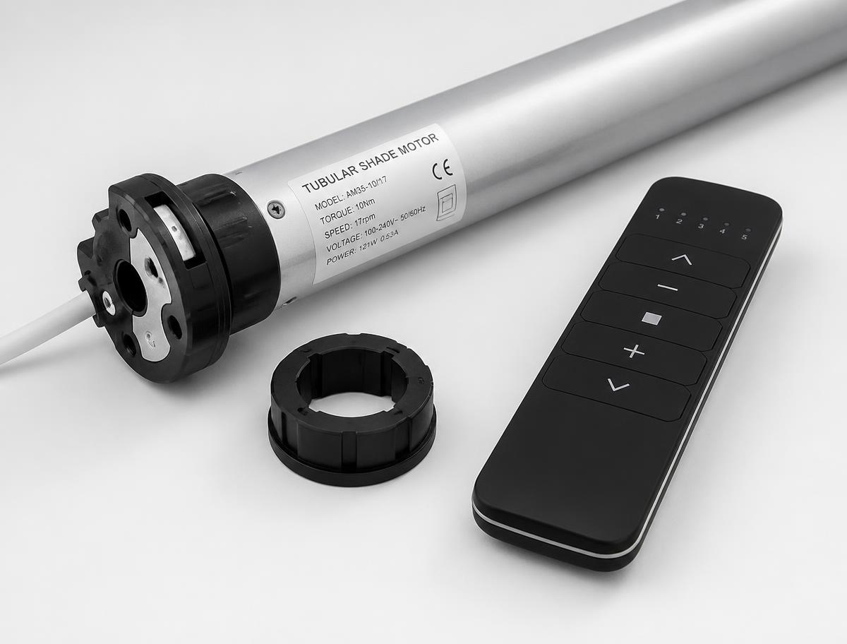 Tubular shade motor and remote control used in DECOFACTORY BY G installations